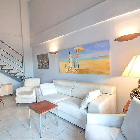 Apartment Duplex White Pei By Hello