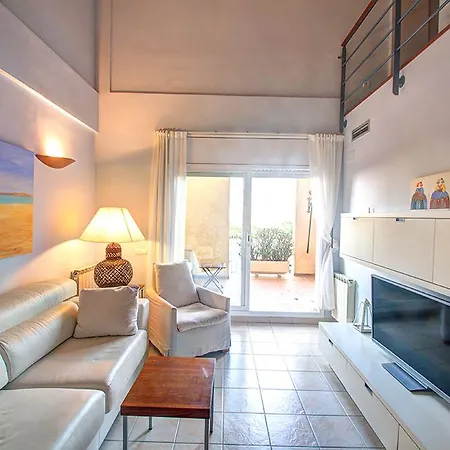 Duplex White Pei By Hello Apartment *